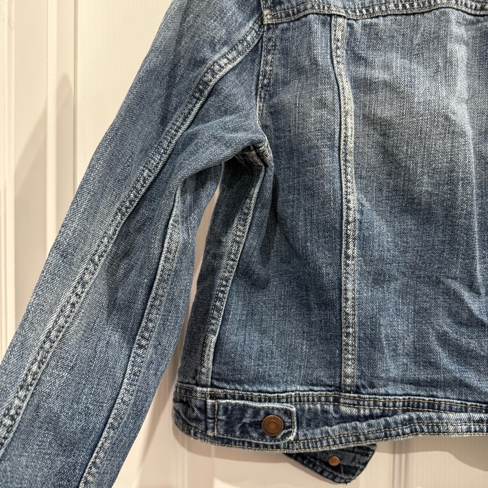 American Eagle Cropped Denim Jacket - Picture 5 of 13